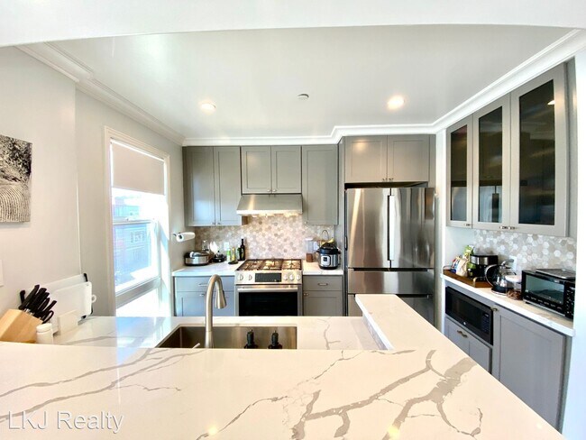 Foto del edificio - 3 br, 2 bath House - 1276 18th Ave #2