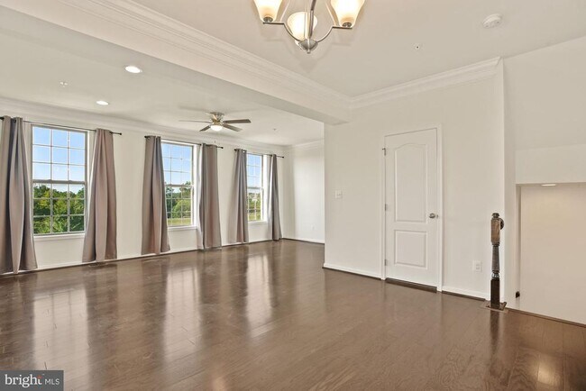 Foto del edificio - 43176 Witham Square