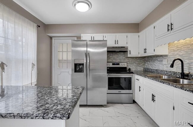 Foto del edificio - 1678 Blue Ridge Dr