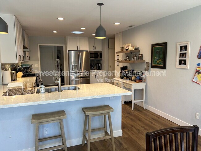 Foto del edificio - 6051 Bounty St