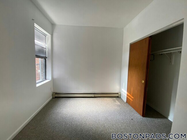 Foto del edificio - 63 S Huntington Ave