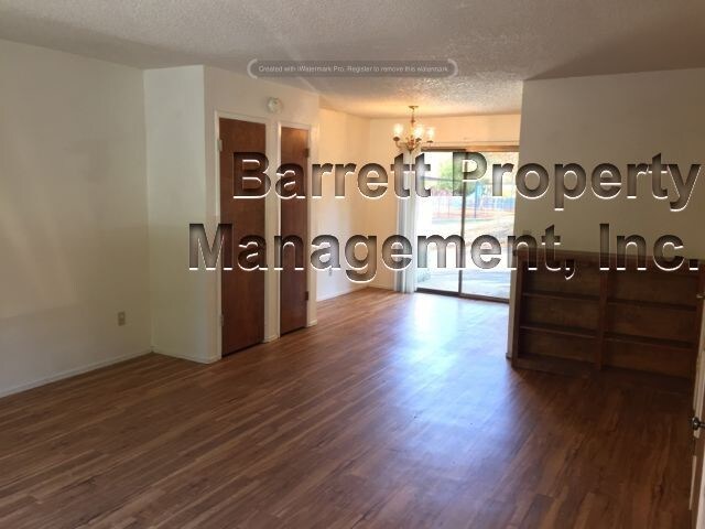 Building Photo - Park Place Apartment 2/1.5 Section 8 OK