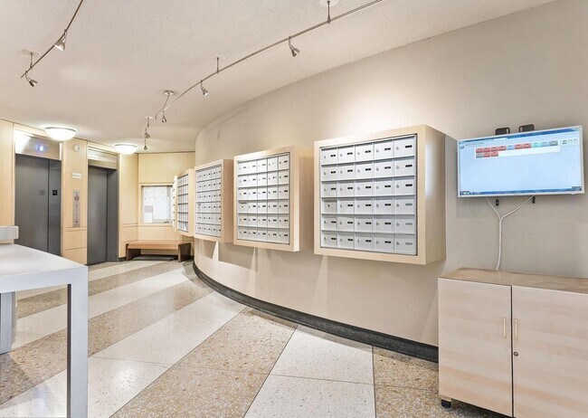 Foto del edificio - 4242 East West Hwy