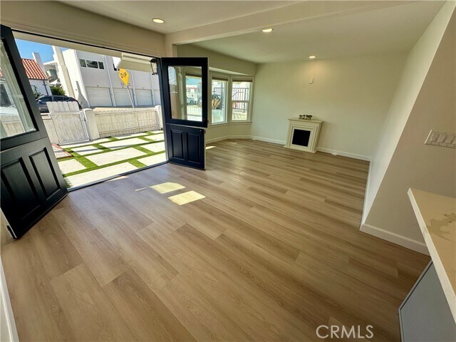 Foto del edificio - 934 Manhattan Ave