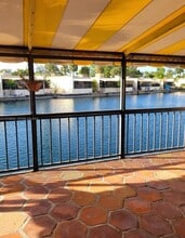 Building Photo - 15504 Sharpecroft Dr