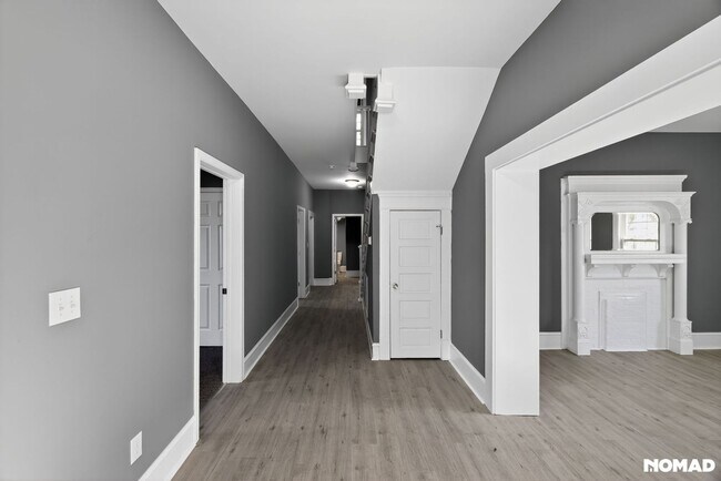 Foto del edificio - 512 Maple Ave