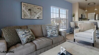 Building Photo - 3695 Island Club Dr