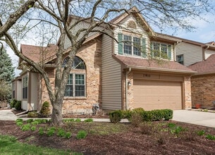Building Photo - 27W220 Chelsea Cir