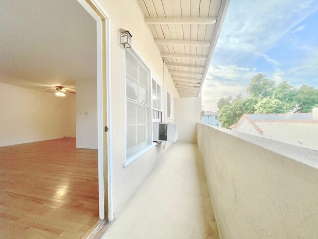 Building Photo - 1122 S Shenandoah St