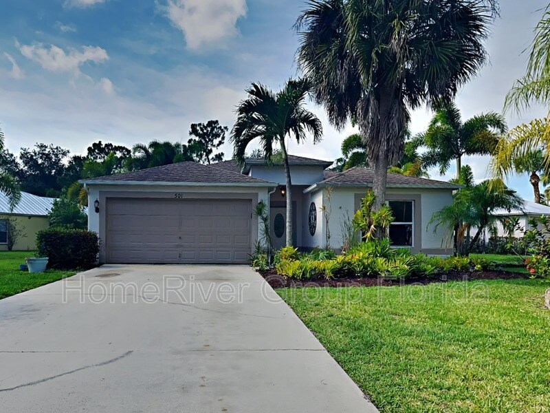 Foto principal - 501 SW Deer Run