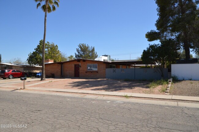 Foto del edificio - 7118 E Elbow Bay Dr