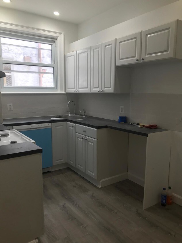 Primary Photo - 22 70th Street
