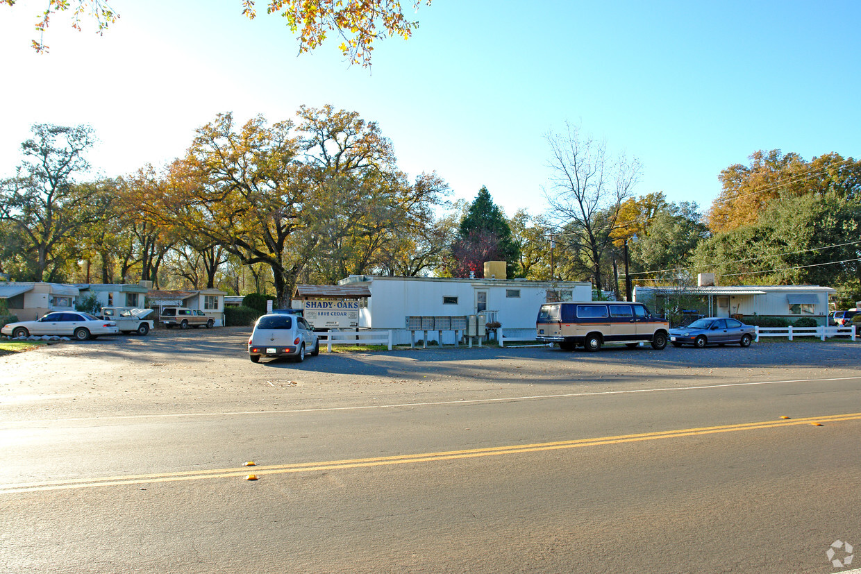 Primary Photo - Shady Oaks Mobile Home Park