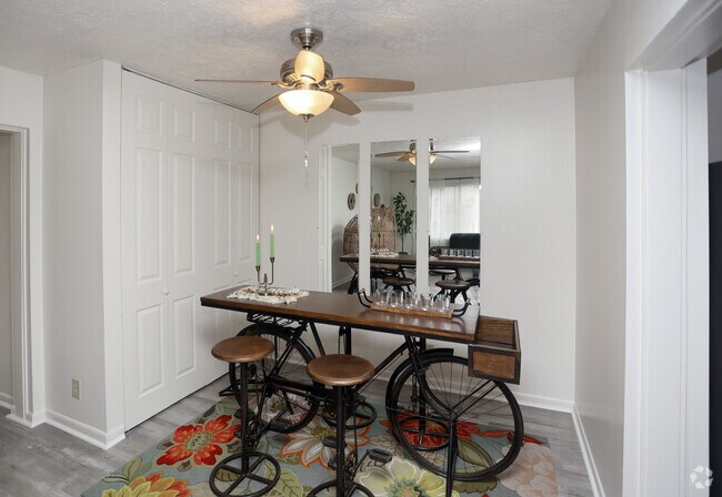 2HAB,1BA - 862 ft² - Woodview Manor Apartments