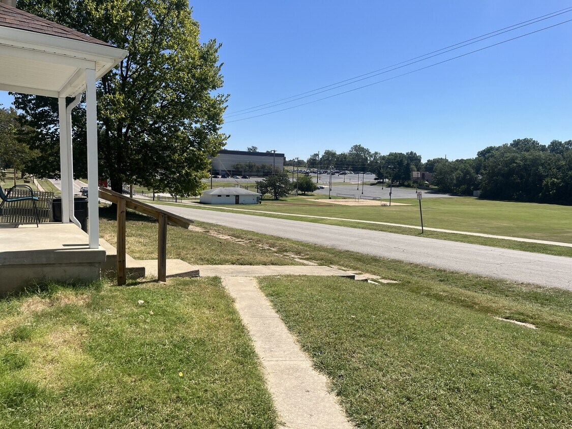 Foto del edificio - 323 W King St