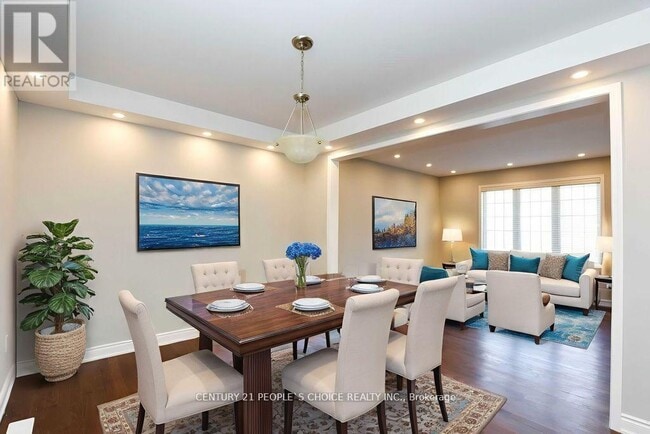 Photo du bâtiment - 249 Hinton Ter