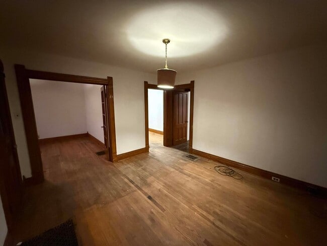 Building Photo - 208 Freeman Ave