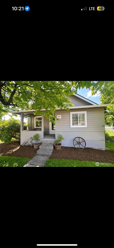 Primary Photo - 703 W Simpson Ave