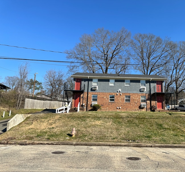 Building Photo - 912 Calvin St