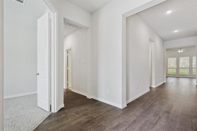 Building Photo - 809 Uplands Dr