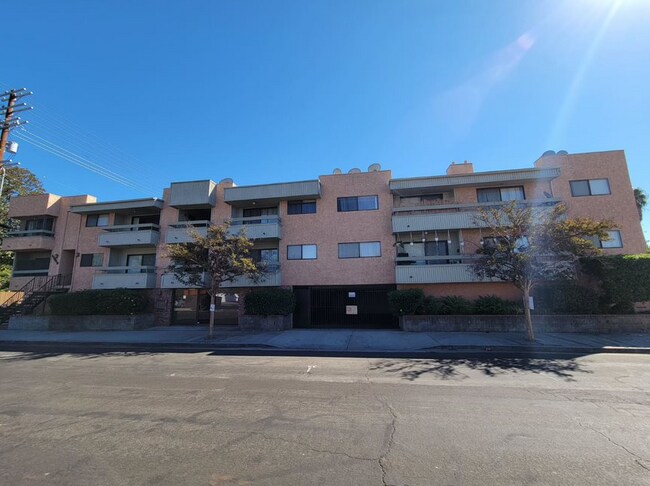 Building Photo - 12050 Hartsook St