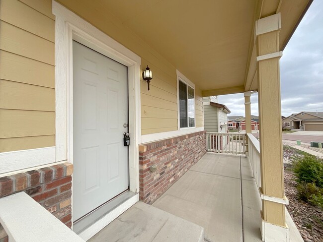 Foto del edificio - 4 Bedroom Home Available Near Black Forest...