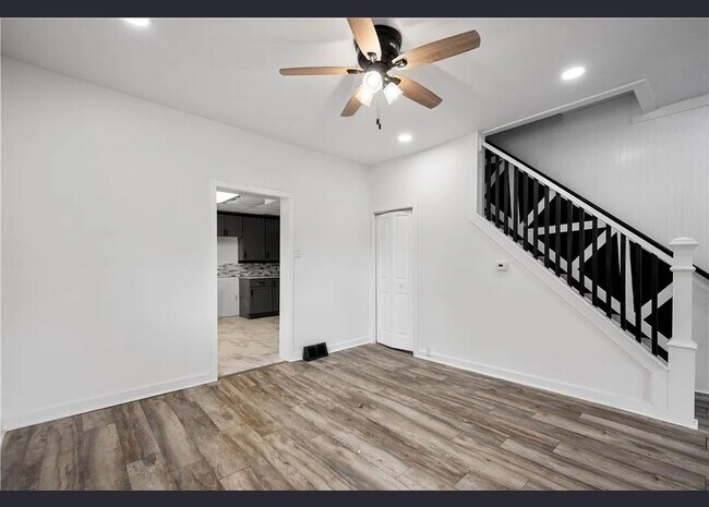 Building Photo - 143 Chalfont St