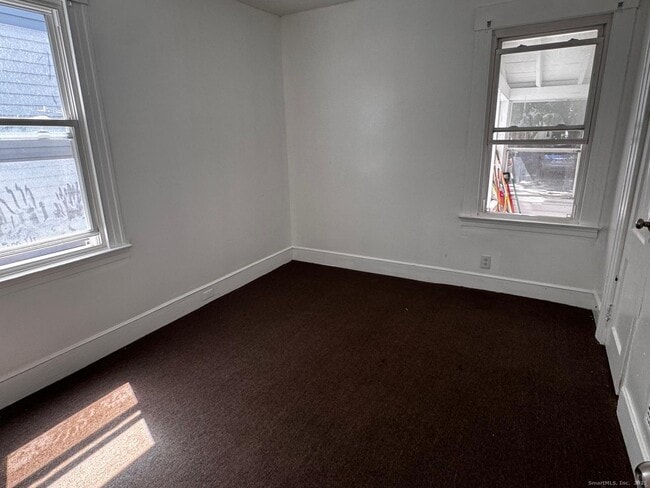 Foto del edificio - 42 Bassett St