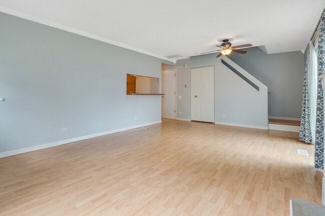 Building Photo - 441 Thomas Jefferson Ct