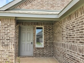 Building Photo - 4901 Pismo Ray Dr