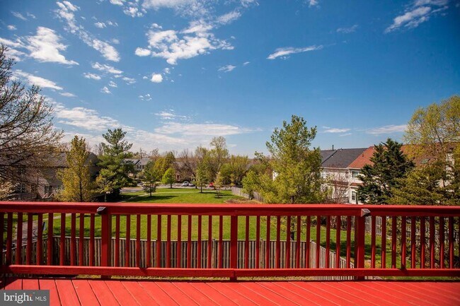 Foto del edificio - 13724 Valley Oak Cir