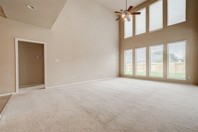 Foto del edificio - 16010 Juniper Shores Dr