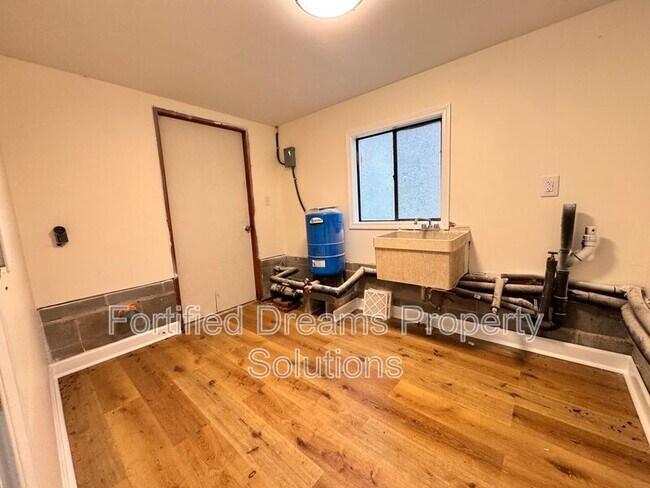 Foto del edificio - 94 Camp Branch Rd