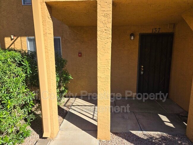 Foto del edificio - 1831 W Mulberry Dr