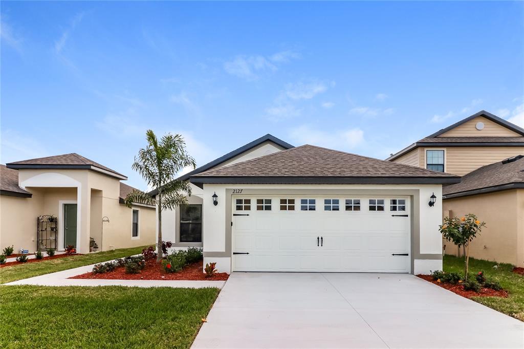 Foto principal - 2127 Peyto Wy