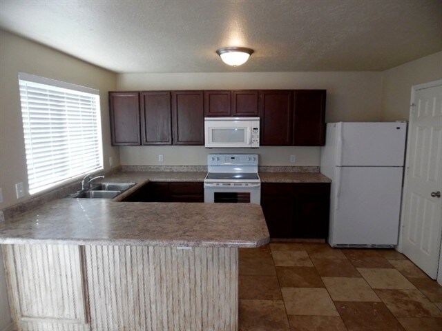 Foto del edificio - 373 W 2200 N