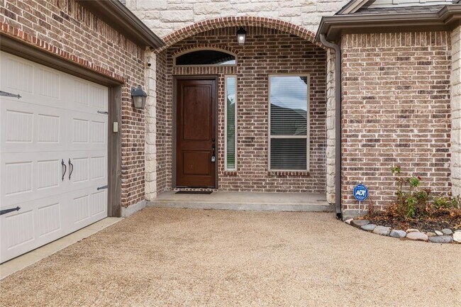Building Photo - 15735 Timber Creek Ln