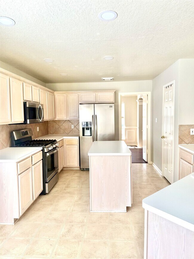 Foto del edificio - 24826 Butterwick Dr