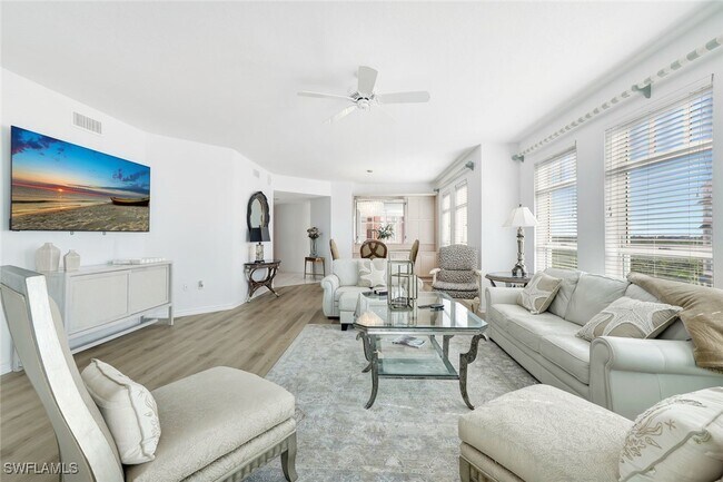 Foto del edificio - 267 Barefoot Beach Blvd