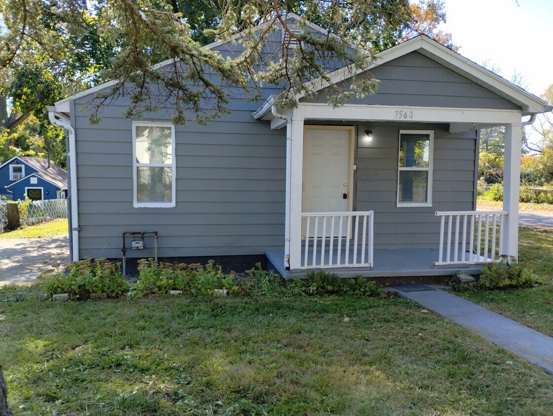 Foto principal - 3560 El Paso Ave