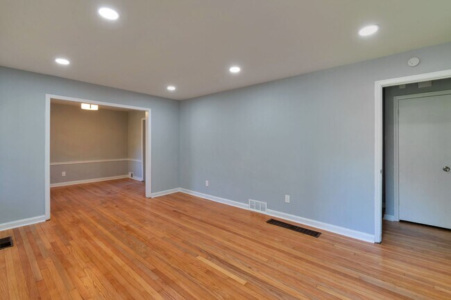 Foto del edificio - 3 Bedroom 1 Full Bath Brick home!