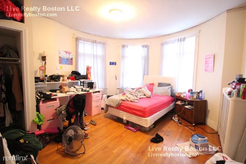 Foto del edificio - 1264 Beacon St