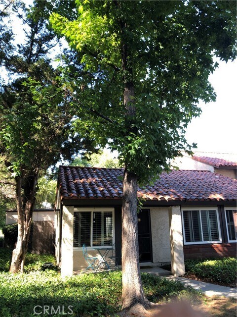 Foto del edificio - 27556 Rondell St