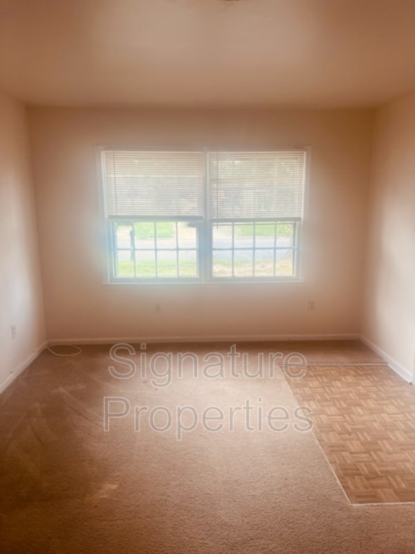 Foto del edificio - 2529A Pin Oak Ct