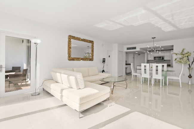 Photo - 10275 Collins Ave Apartment