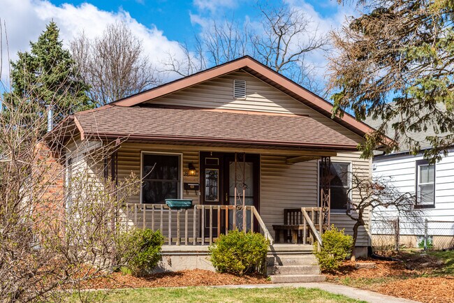 Building Photo - 2817 Ferncliff Ave