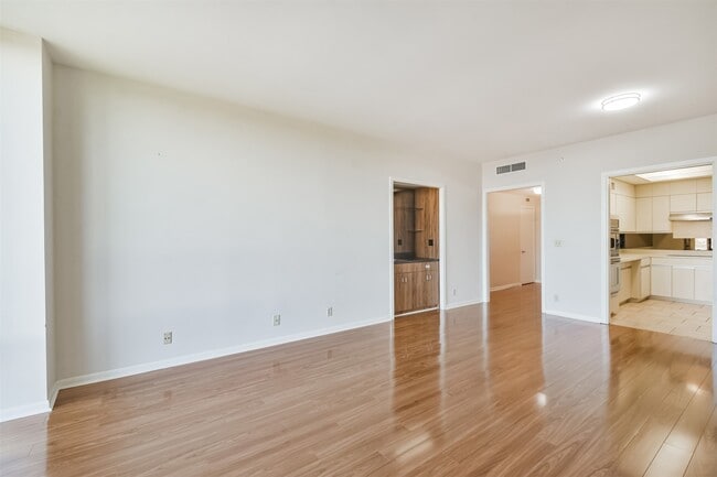 Building Photo - 5100 San Felipe St