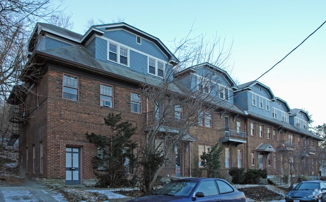 Building Photo - CLEMMER