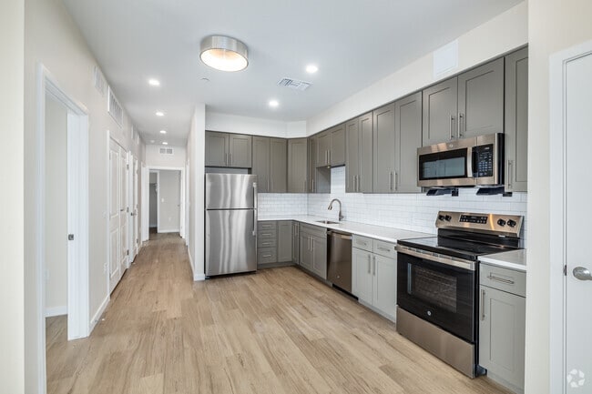 Interior Photo - Ascent at Hover Crossing