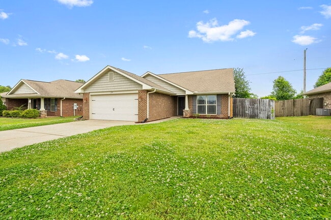 Building Photo - 210 Fields Pond Dr
